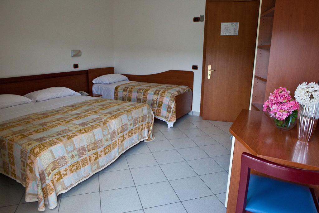 Hotel Clipper Джуліанова Екстер'єр фото